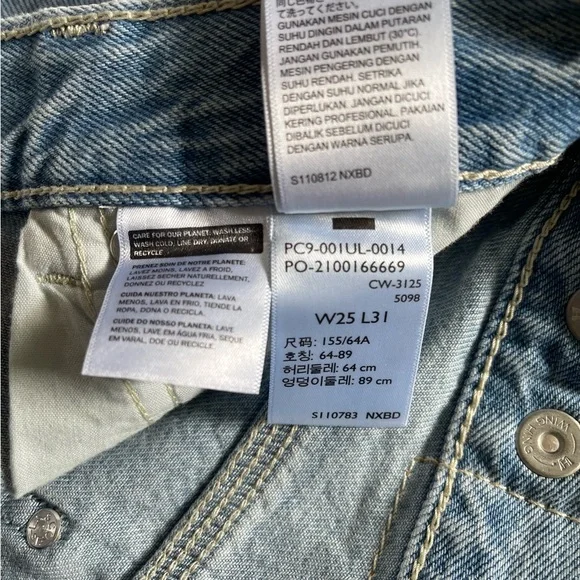 NWT Levi's Cinch Baggy High Rise Cargo Women's Jeans Size 25/31 - Picture 11 of 12